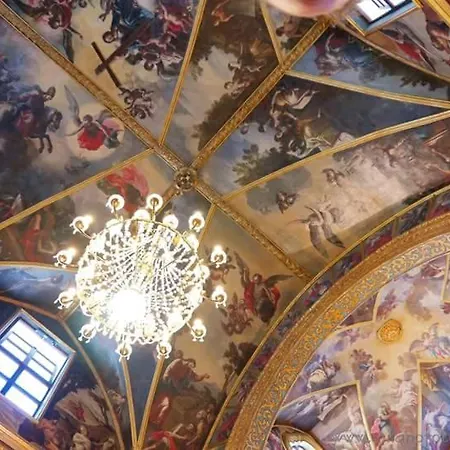 לינה וארוחת בוקר Curallu